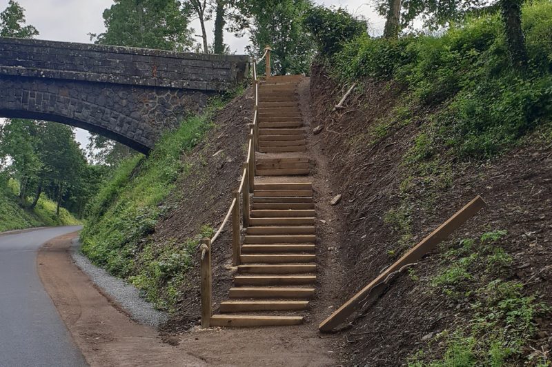 escalier voie verte la charmille jardin espaces verts mauriac menuiserie paysagère